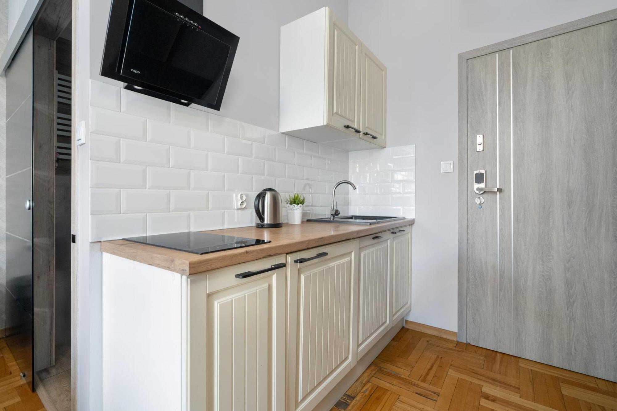 Przytulne Studia Very Berry W Poznaniu Blisko Parku By Noclegi Renters Luaran gambar